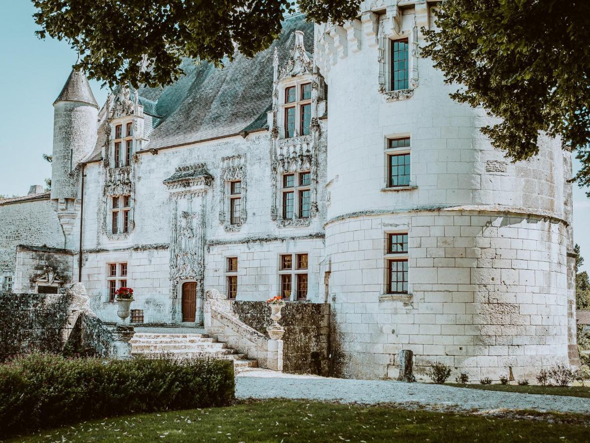 Chateau De Crazannes Exterior photo